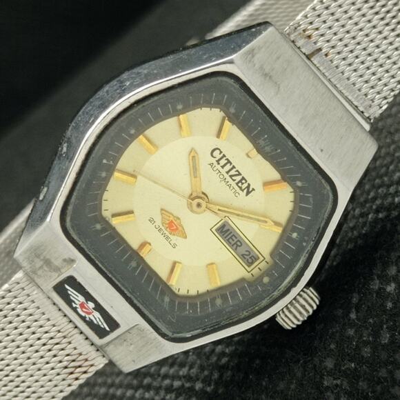 Vintage 1987 Citizen Automatic Womans Silver Watch W/daydate & Gold accents - Picture 1 of 8